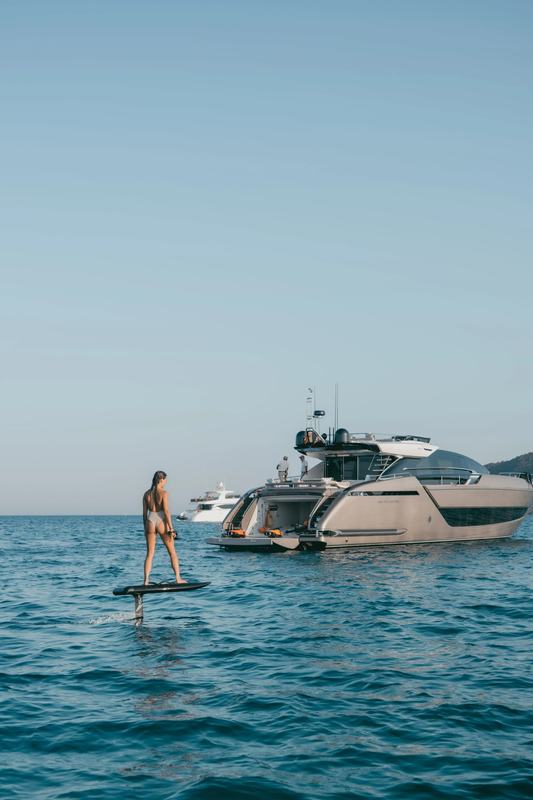 Eminence &times; Bain De Mer, photograph 1
