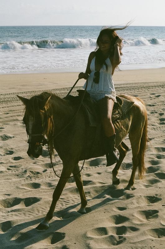 Eminence &times; Puerto Escondido, photograph 8