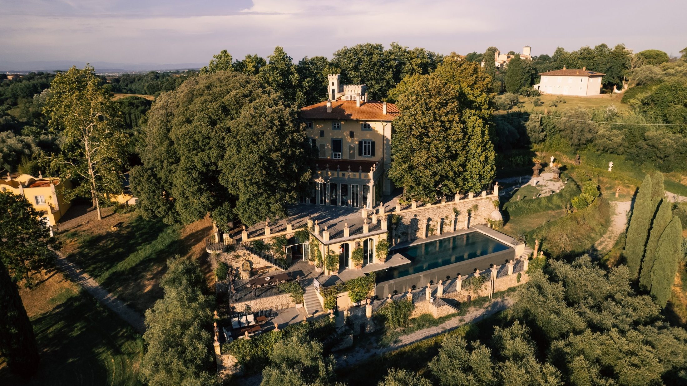 Eminence × Villa Rey Bugallo